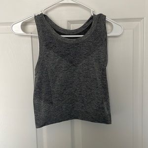 Old Navy cropped workout tank